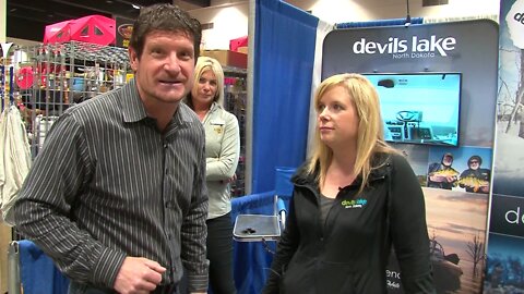 MidWest Outdoors TV Show #1606 - Coverage of the St Paul and Milwaukee Ice Fishing Shows