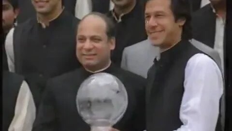 1992 world cup ceremony- Imran khan and Nawaz Sharif