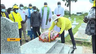 Museveni rallying support in lceme and Otwa -First laid a wreath on the grave of his former minister