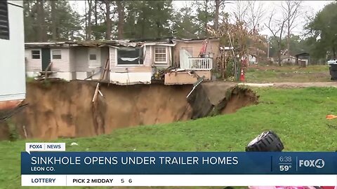 Sinkhole opens under trailer homes in Tallahassee
