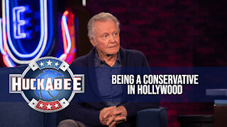 Why Oscar-Winner Jon Voight is an Outspoken CONSERVATIVE | Huckabee