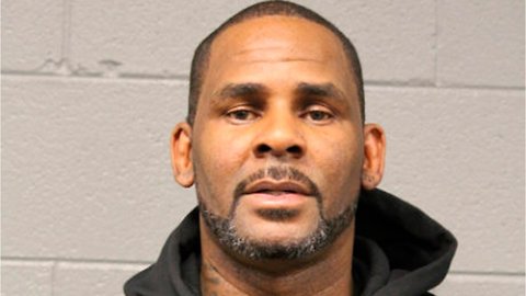 R. Kelly Having a Hard Time Making Bail