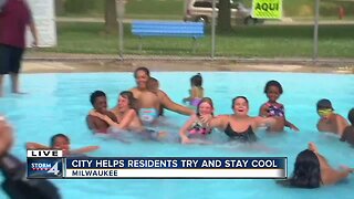 Milwaukee helps residents try to stay cool
