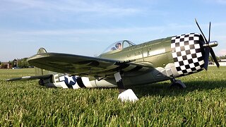 Complete E-flite P-47 Thunderbolt Unboxing, Review, Build, and Maiden Flight