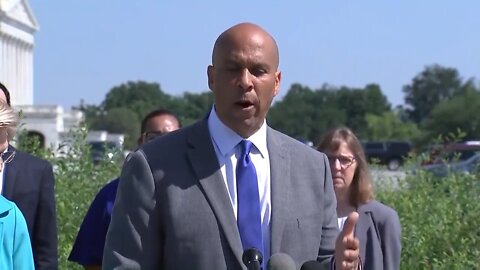 Cory Booker has no idea how banking works - 7/18/22