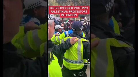 #UKPOLICE FIGHT WITH PRO #PALESTINIAN PROTESTORS #LONDON