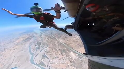 SSG Commandos Skydiving above Tarbela
