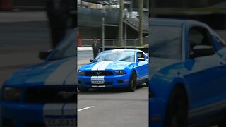 FORD MUSTANG V6 AZUL