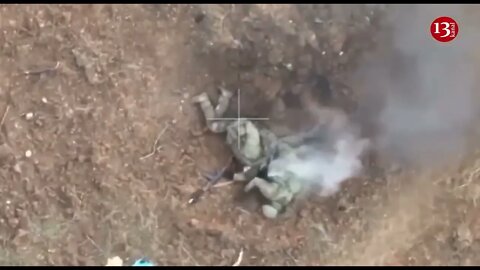 Unique shots from Ukraine: Drone bombs Russian soldiers