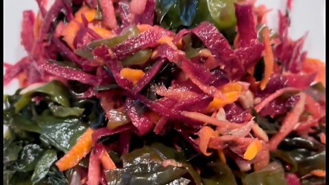 ABC + S (Apple, Beetroot, Carrot + Seaweed) Salad for diet and detox