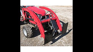 Bucket removal on a Mahindra tractor