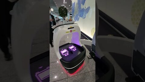 Airport Luggage Carrying Robot #Shorts