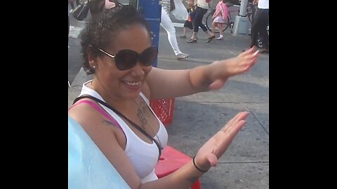 Luodong Massages Chubby Tattooed Latina Woman On Sidewalk