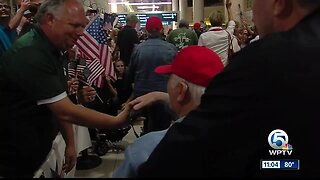 Hundreds gather at PBIA to welcome home veterans