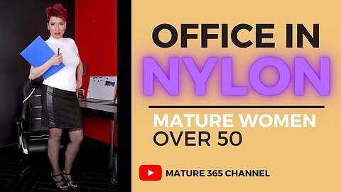 Natural Older Women Over 50 Office in Tights / Top 10 Mature Women
