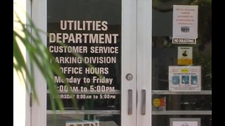 Concerns over Lake Worth Utility payment options