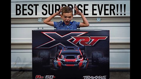 We got a TRAXXAS XRT!! *UNBOXING*