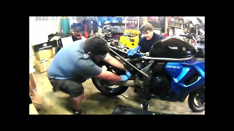 Rhino trikes fitting a 20mm lowering kit to a Suzuki GSX1250 (And other monoshock models)