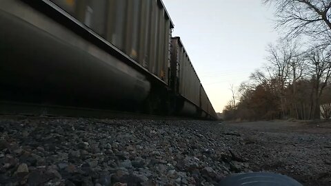 BNSF Southbound at Byers siding in Imperial, MO. 3-4-2023