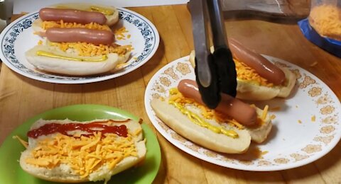 Hot Dogs - R.E.C. Episode 12