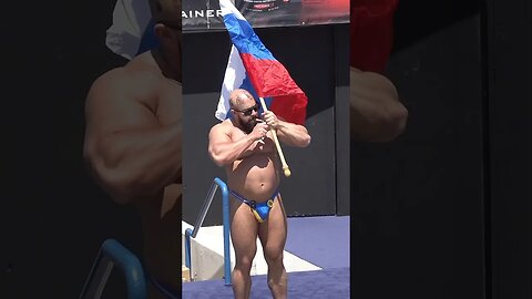 Russian Gangster Crashes Bodybuilding Show