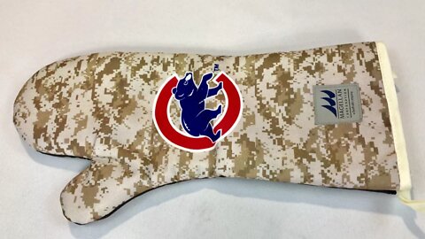 Chicago Cubs Oven Mitt Promotional Giveaway Review