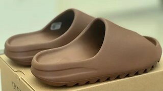 Unboxing Yeezy Slide in Flax and comparing them to knockoffs, plus thoughts on Kanye-adidas future