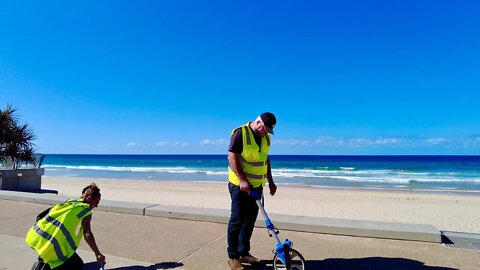 GOLD COAST BEACH | AUSTRALIA | Surfers Paradise - Esplanade