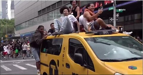 NEW VIDEO: RIOT in Union Square - Flashbangs, Climbing Cars at Kai Cenat Event in NYC