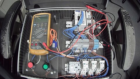 How to use a Multimeter to troubleshoot