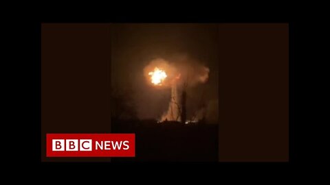 Toxic fume warning in Ukraine as oil depot hit in Russian invasion - BBC News