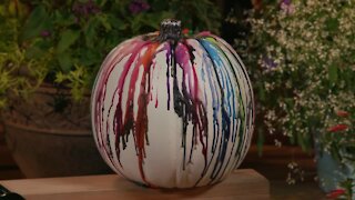 Melinda’s Garden Moment – making a crayon dipped pumpkin
