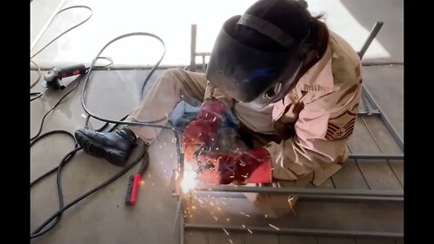 Fix it! Welding a box-less bed frame...