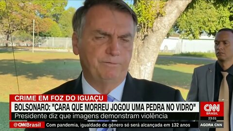 Jair Bolsonaro diz que violentos são os que chutaram o assassino de Marcelo Arruda do PT,