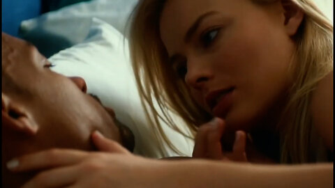 Will Smith kisses Margot Robbie