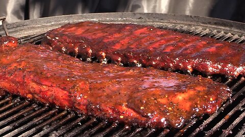 Tim-Bucks Ribs on the WSM