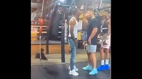 Blueface get st@bb while training for fight
