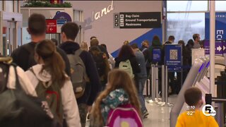 Travelers say post-holiday rush posed few challenges
