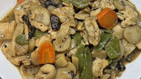 Moo Goo Gai Pan l Chicken with Mushrooms l Chicken & Veggie Stir Fry l Dinner Ideas l Gastro Guru