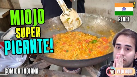 MACARRÃO DE MIOJO SUPER PICANTE! Reagindo a COMIDAS DE RUA INDIANAS | Veja Aqui Reacts