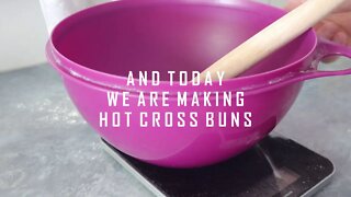 Sourdough hot cross buns (Easter Tradition)