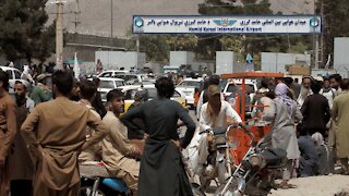 Photojournalist Describes Chaotic Journey From Kandahar To Kabul