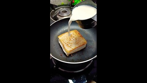 Best Breakfast Ye Itna VIRAL Kyu Ho Gaya 🤯 #shorts #viral #bread #breadrecipe