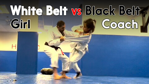 Jiu Jitsu White Belt {girl} vs Black Belt Coach | Circadian MMA (10-31-2022)
