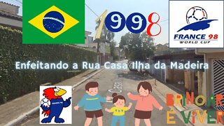 Criançada pintando a Rua Casa Ilha da Madeira para Copa do Mundo de 1998, editado em 2020