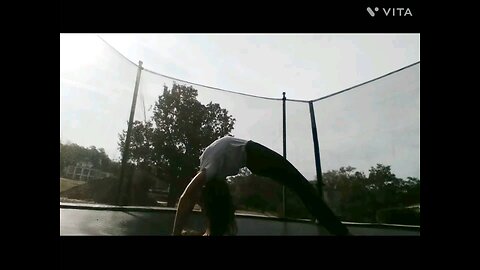 Tutorial to do a back walkover on the trampoline