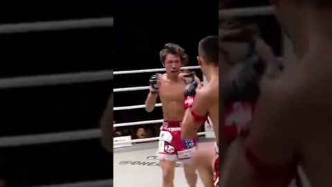 Muay Thai sensation Panpayak demolishes Masahide Kudo in a brutal Muay Thai bout.#short#mma