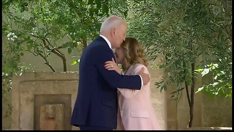 Joe Biden Awkwardly Salutes PM Meloni and Kisses Her Hair