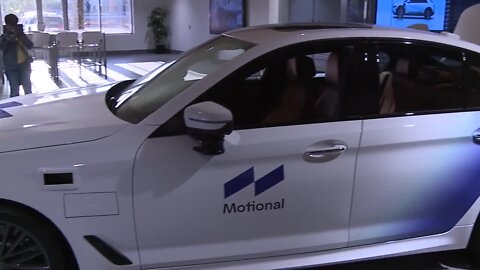 Las Vegas driverless vehicle company going electric
