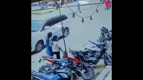 Unbelievable 😱thief catch in cc tv camera